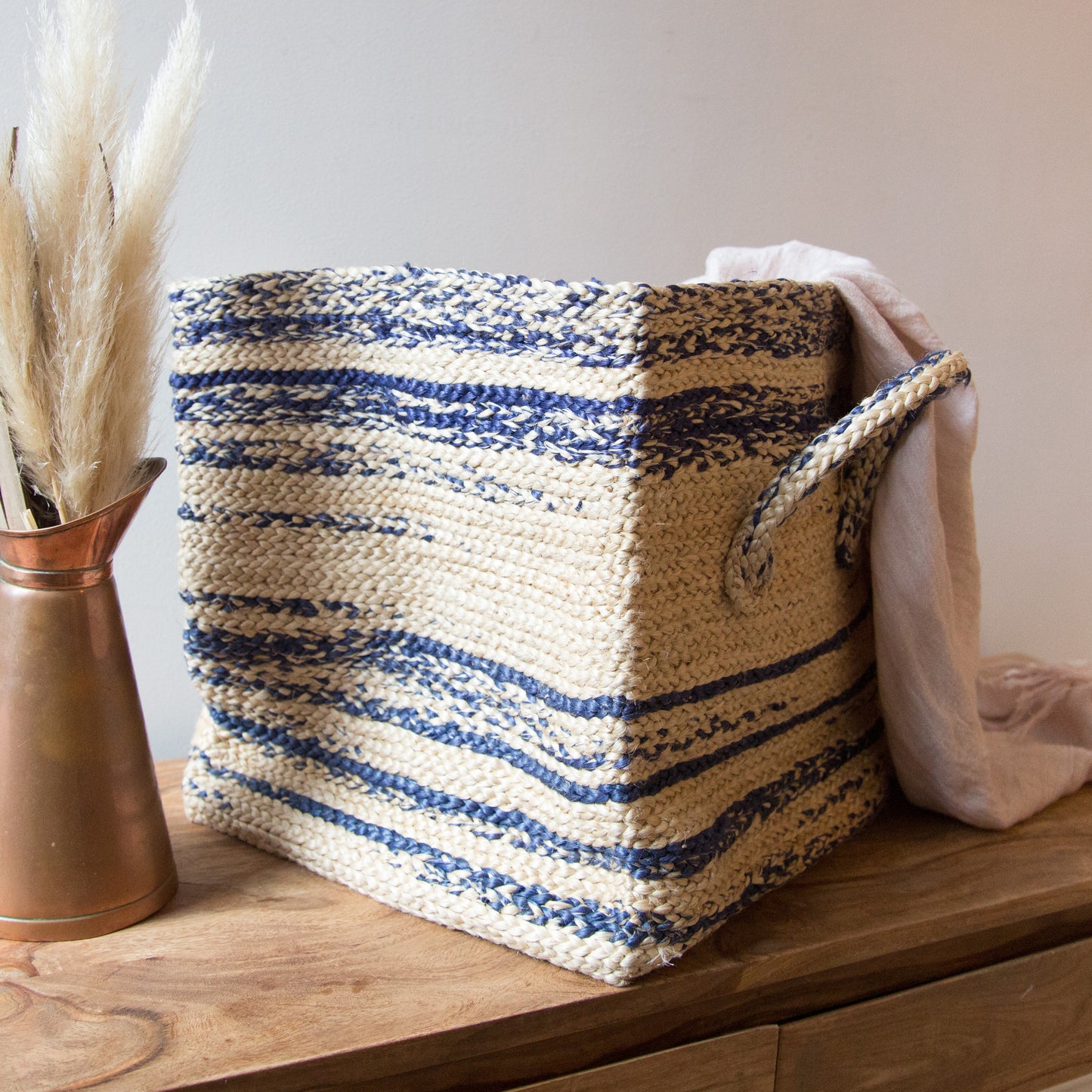 dinajpur basket - indigo / blonde jute
